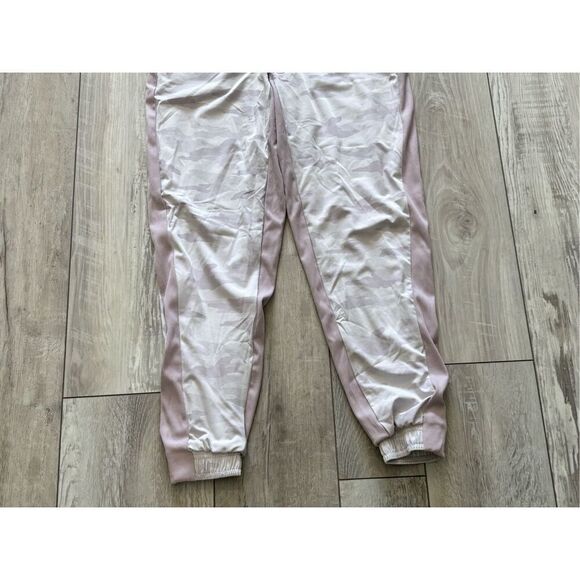 ATHLETA BROOKLYN LINED CAMO JOGGERS SIZE 0 - Picture 4 of 13